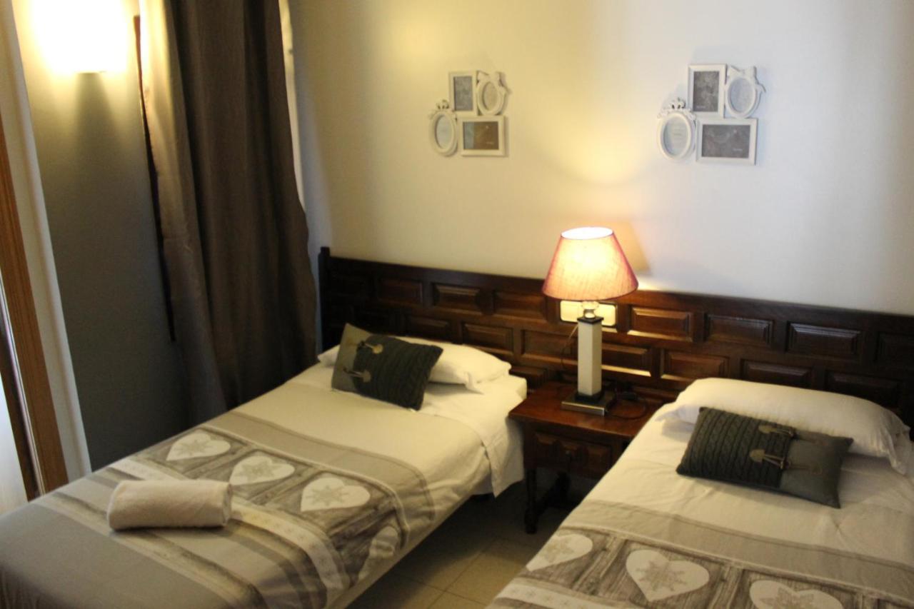 Chalet Janet Erts Luaran gambar