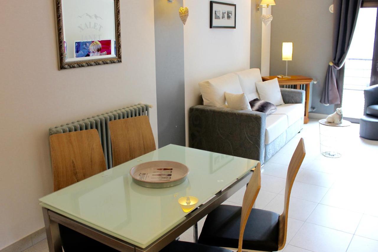 Chalet Janet Erts Luaran gambar