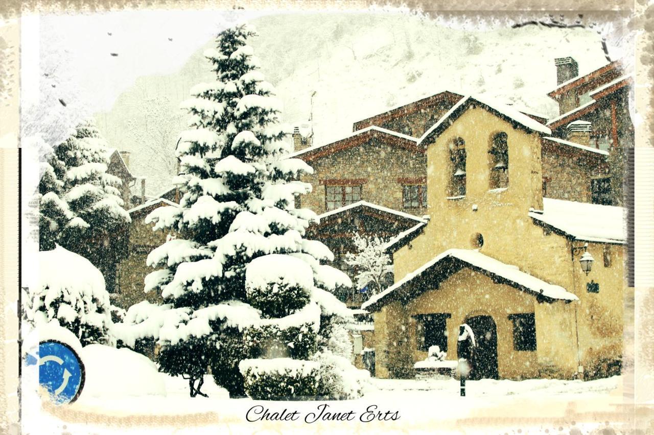 Chalet Janet Erts Luaran gambar